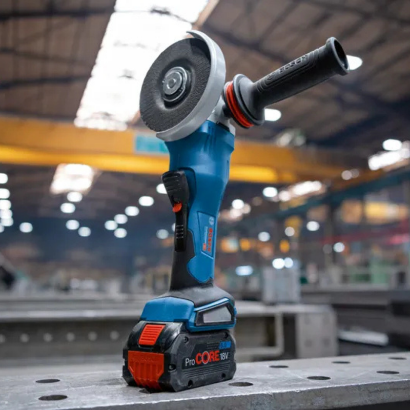 KIT BOSCH ORIGINAL: BERBEQUIM SEM FIO + REBARBADORA DE ALTO IMPACTO + 26 ACESSÓRIOS + 2 BATERIAS - PROMOÇÃO BLACK FRIDAY